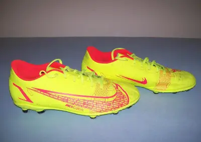 Kopačky NIKE MERCURIAL - č. 42