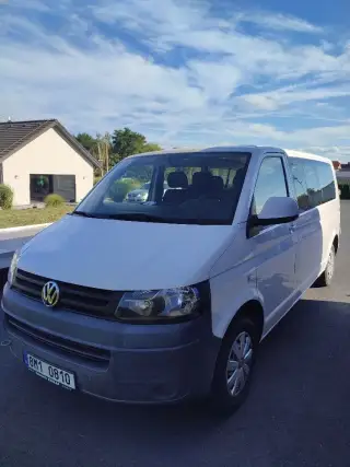 Tramsporter T5 fl.4 MOTION, LONG, 9 MÍST