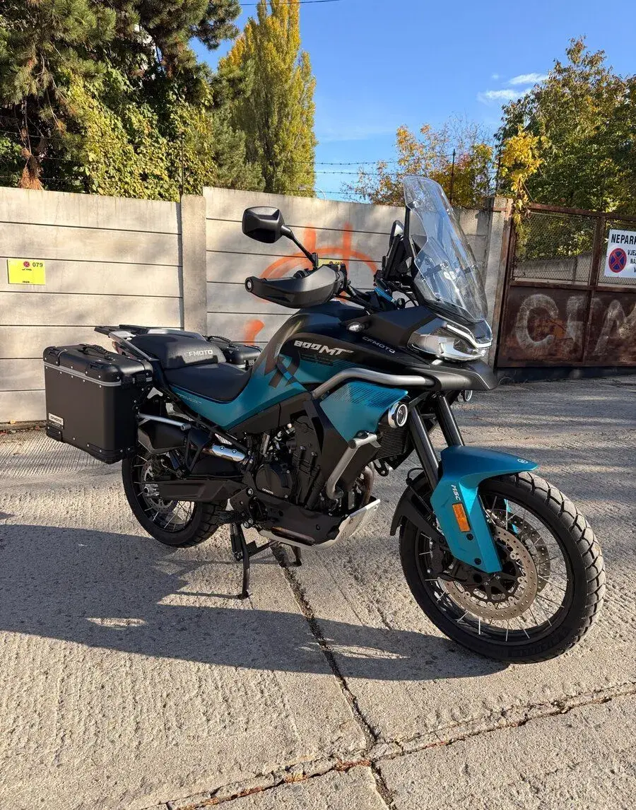 CFMOTO Explore 800MT ES, elektronický podvozek, DPH, 2026