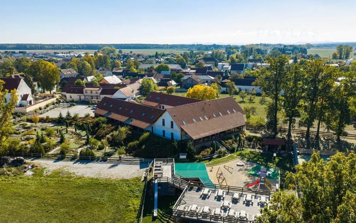 resort na Třeboňsku: Kapacita 90 lůžek, wellness