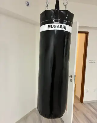 Boxovací pytel musashi