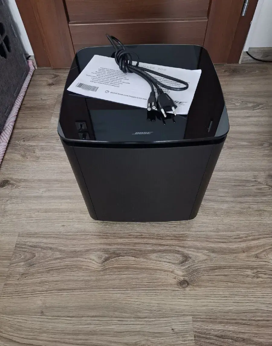 BOSE BASS MODUL 300/700.