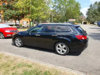 Honda Accord – 2008, 384 000 km