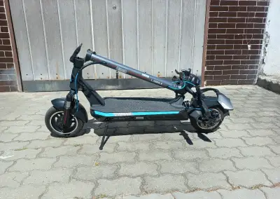 Koloběžka elektrická LAMAX eRacer SC50