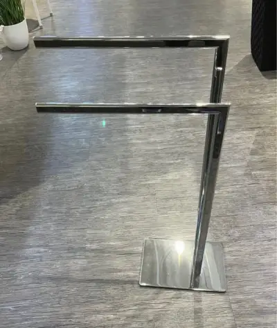 Stojan na ručníky