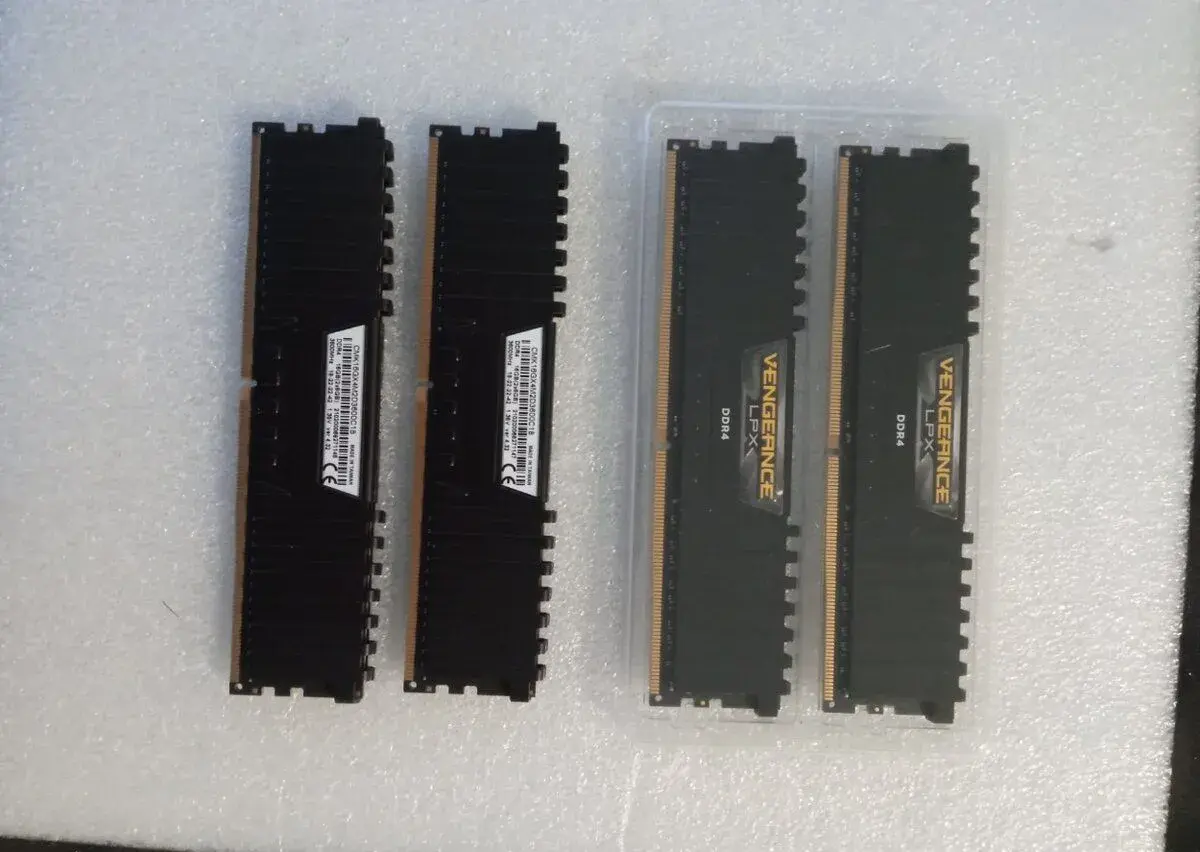 16-32GB Corsair Vengeance LPX DDR4 3600MHz,CL 18
