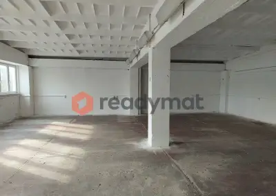 Pronájem skladových prostor 294 m2 v průmyslovém areálu, Hod