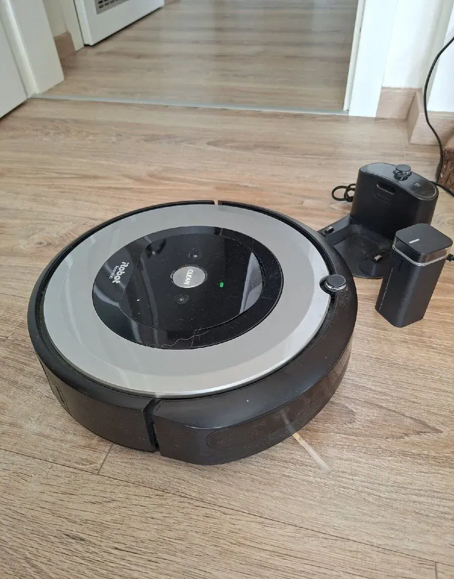Vysavac irobot Roomba e5