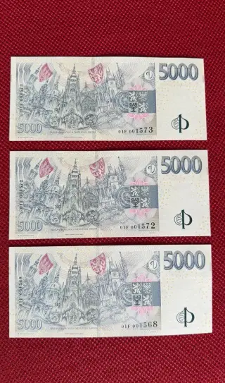 Výroční 5000Kč bankovka s přebalem