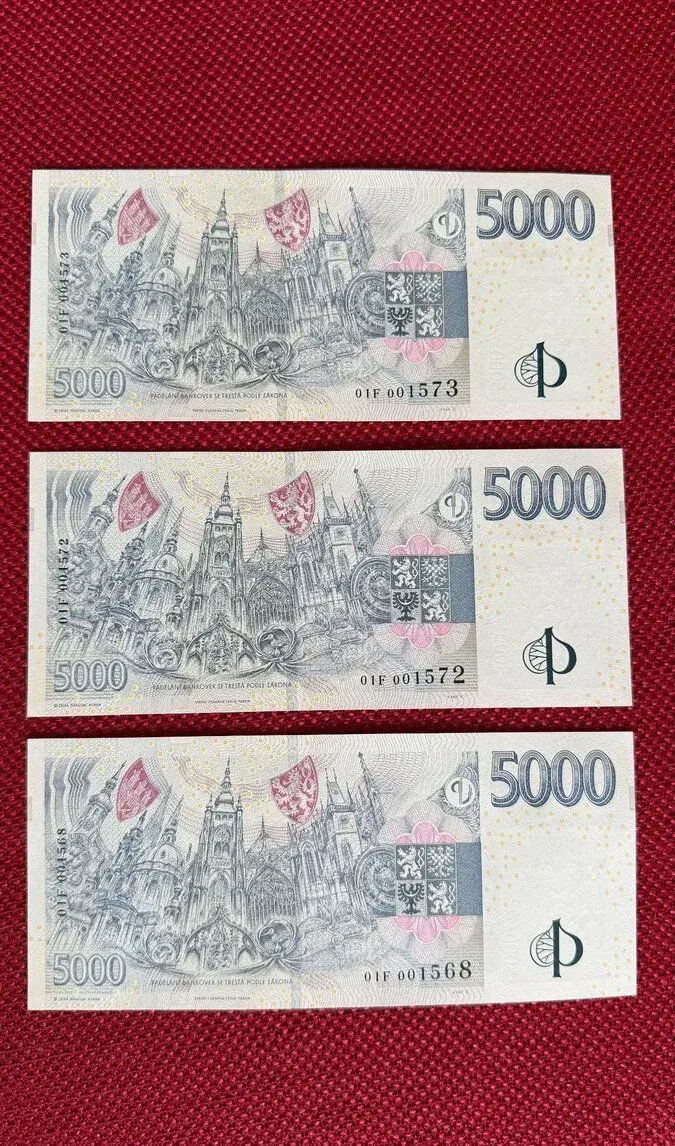 Výroční 5000Kč bankovka s přebalem