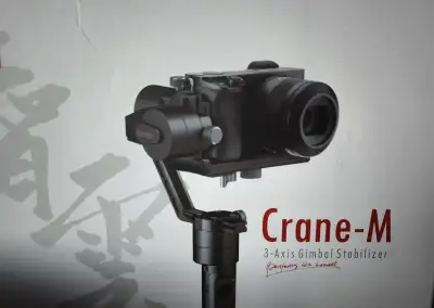Zhyiun Crane-M