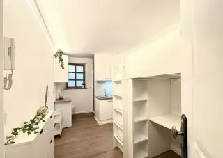 Pronájem nově zrekonstruované nebytové jednotky 1kk - Praha,