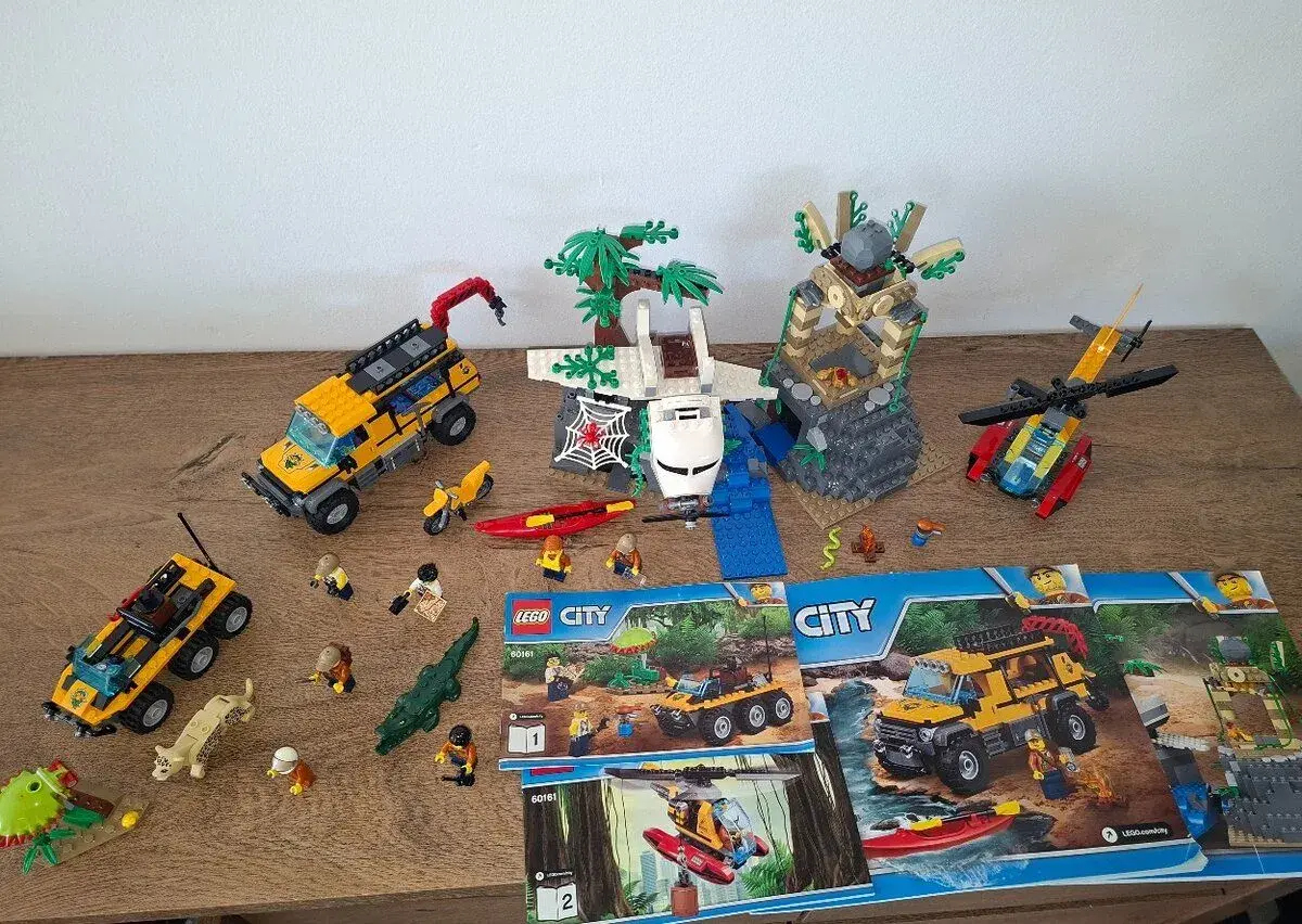 Lego City 60161 průzkum oblasti v džungli