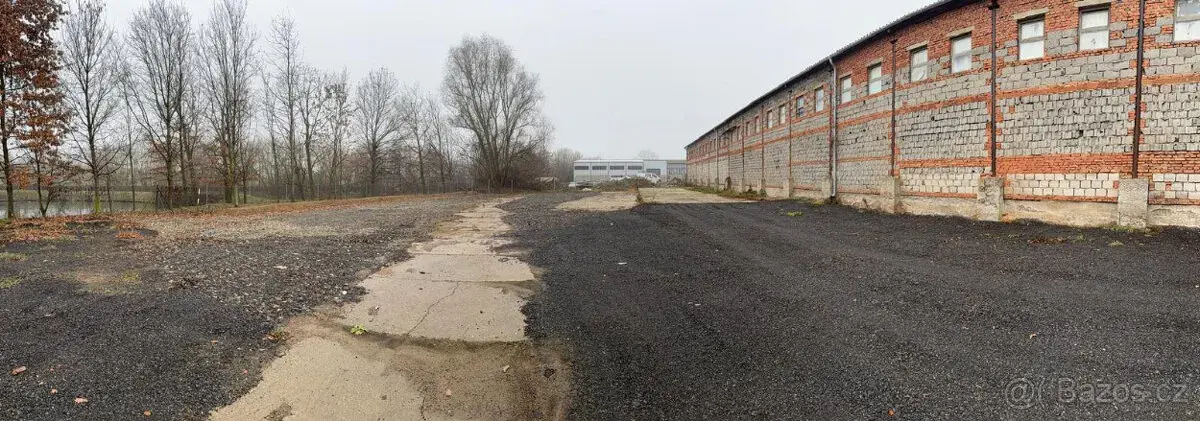 Zpevněná plocha ,1500 m2,Boršice