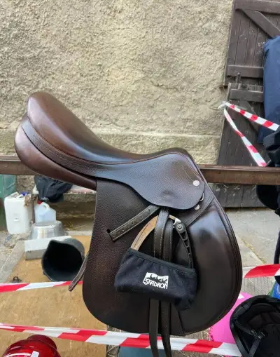 sedlo equipe expression