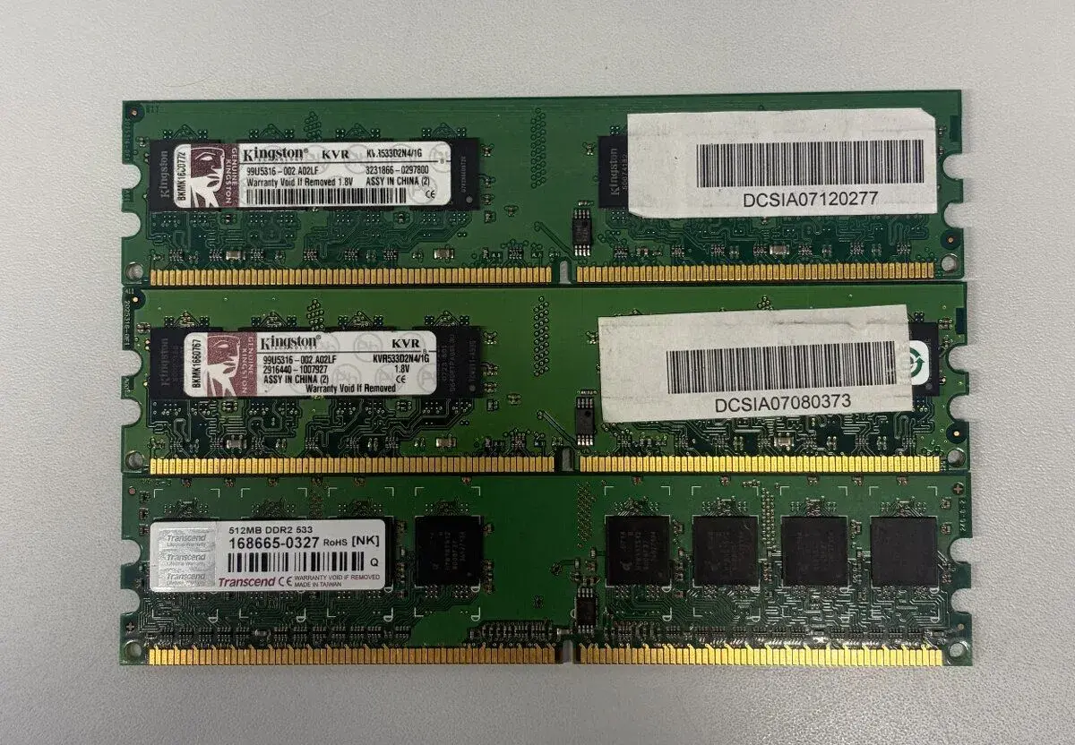 Paměť 2x DDR2 kvr533d2n4/1g 1x 1x DDR2 512MB