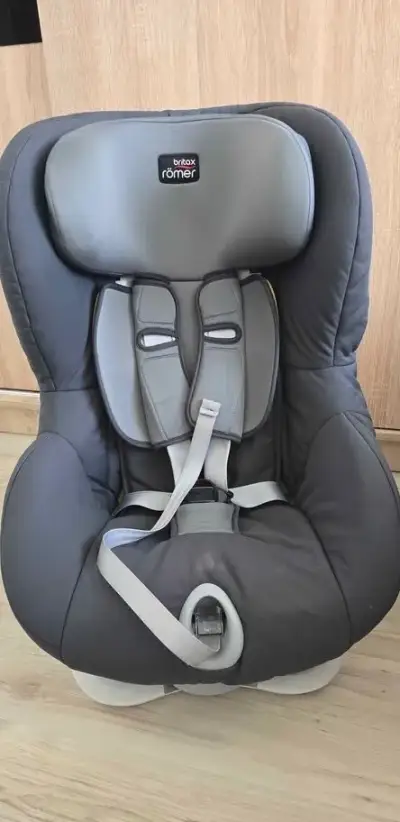 Autosedačka Britax Römer King II (9–18 kg) – nebouraná