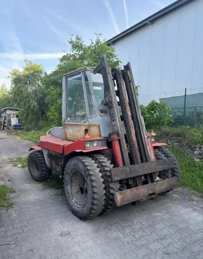 Vysokozdvižný vozík DESTA DVHM 3222TM – terénní, diesel