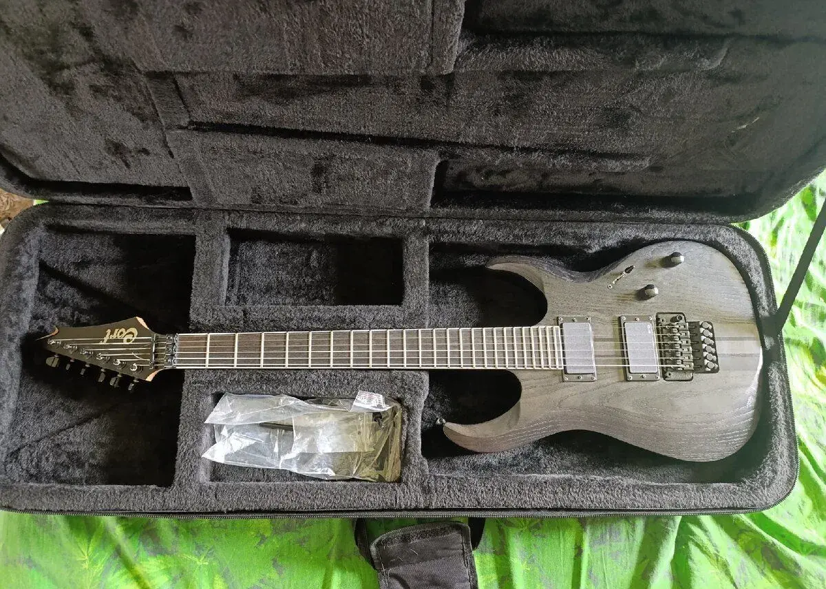 Cort X500 Open Pore Trans Grey Elektrická kytara