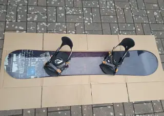 Snowboard Head- délka 151 cm