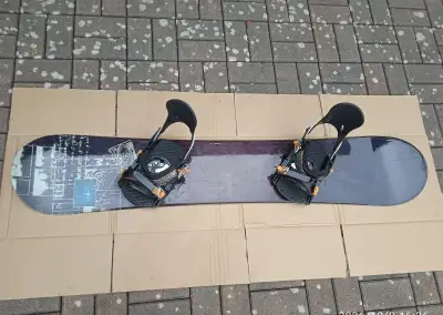 Snowboard Head- délka 151 cm