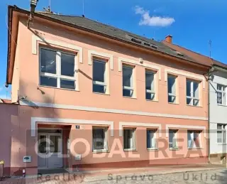 Prodej budovy vhodné pro obchod, kanceláře i bydlení v centr