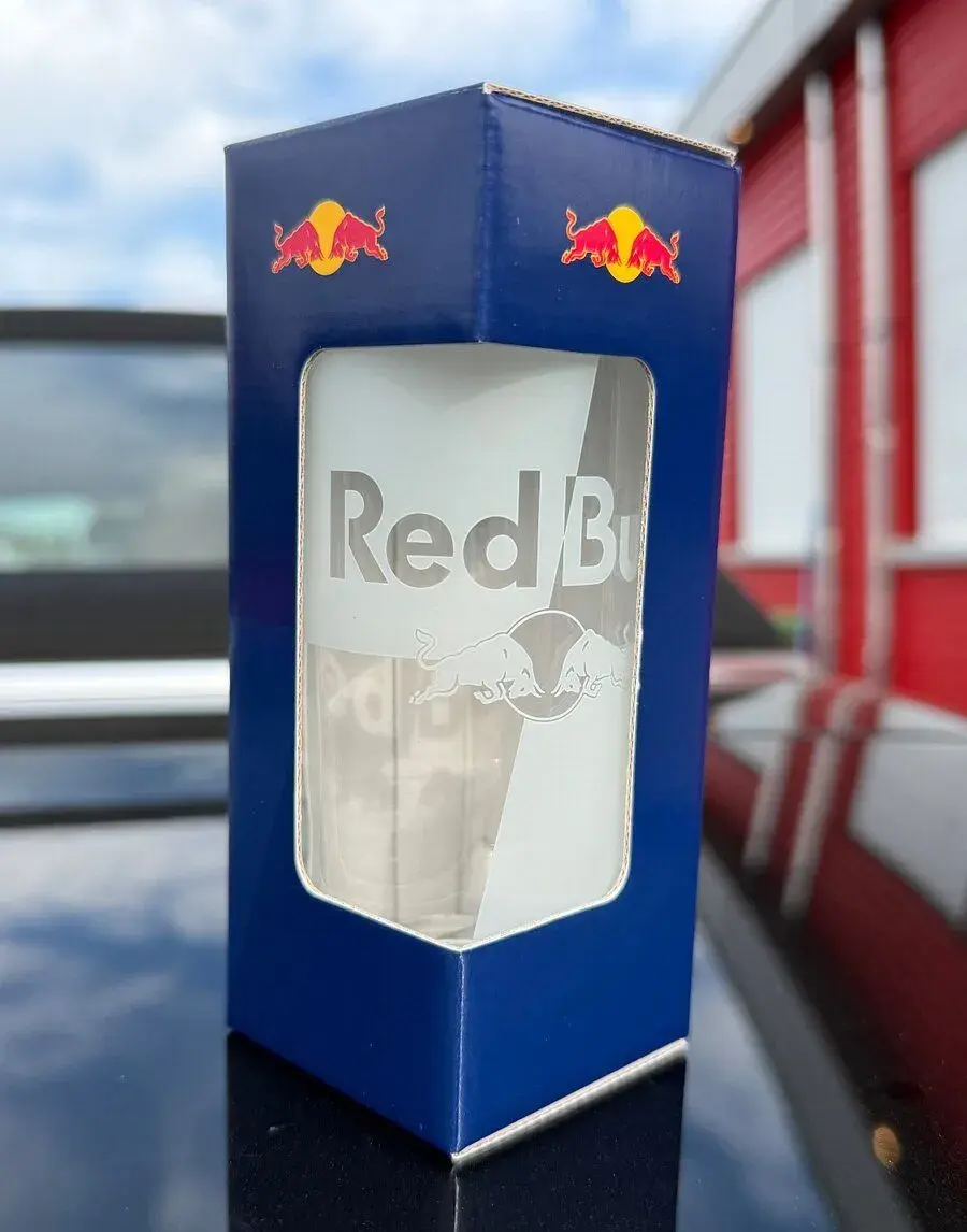 RedBull sklenička