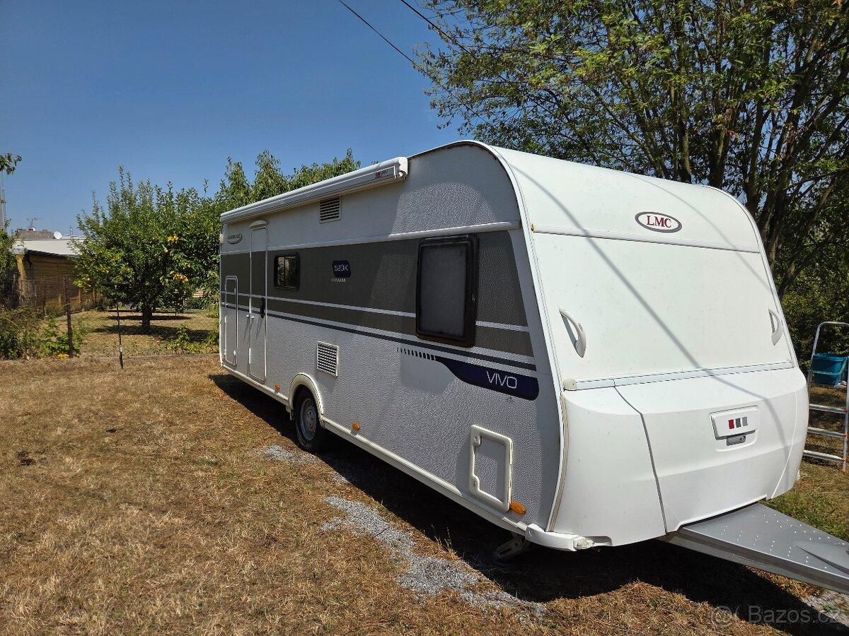 LMC Vivo 520 K – rodinný karavan se 3 dětskými postelemi