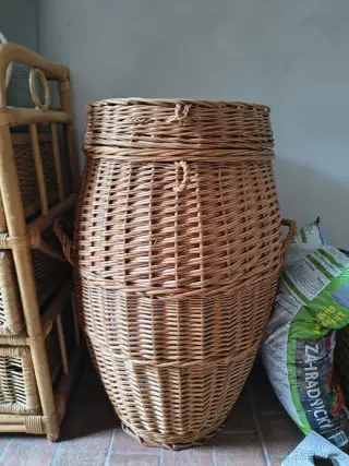 Ratanový koš