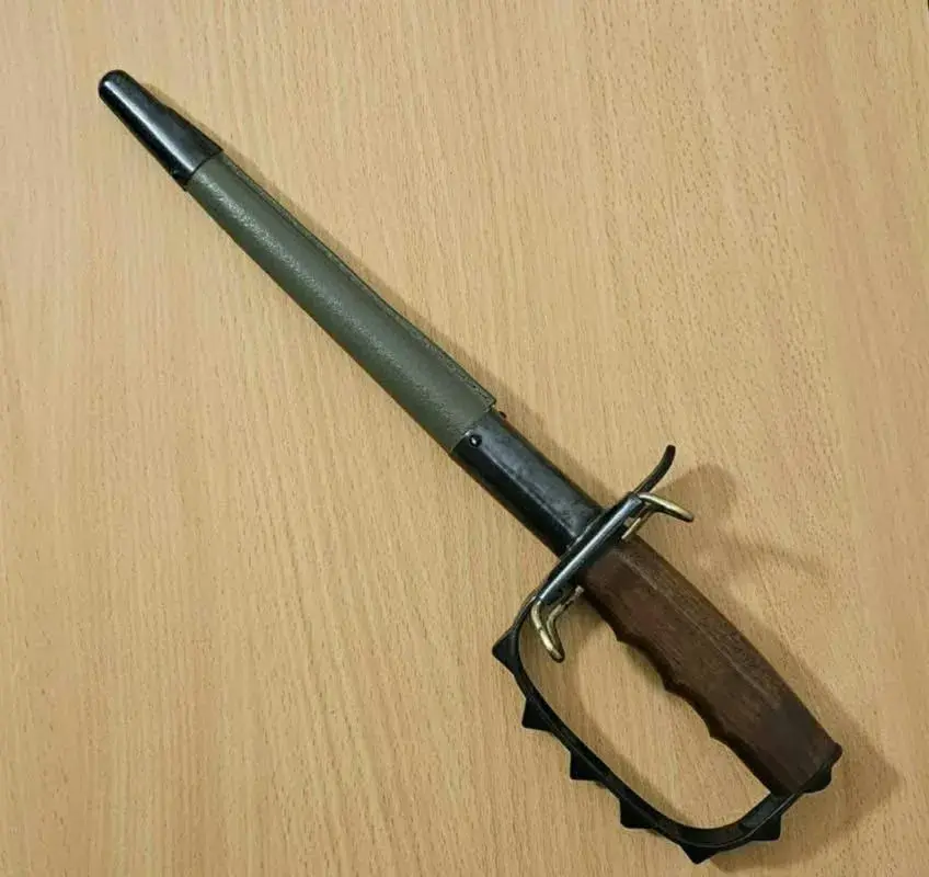 ZÁKOPOVÝ NŮŽ 1917 - RARITA