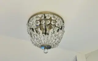 Křišťálový lustr průměr 31 cm