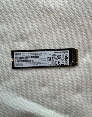 Western Digital SN 730 SSD NVMe 256GB