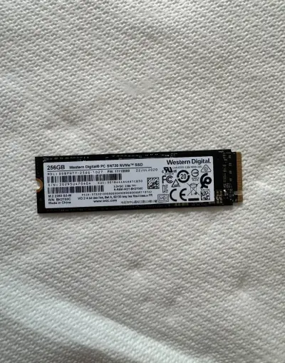 Western Digital SN 730 SSD NVMe 256GB