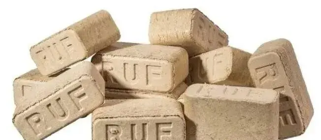 DŘEVĚNÉ BRIKETY RUF i válce - akce - BUK, DUB, SMRK