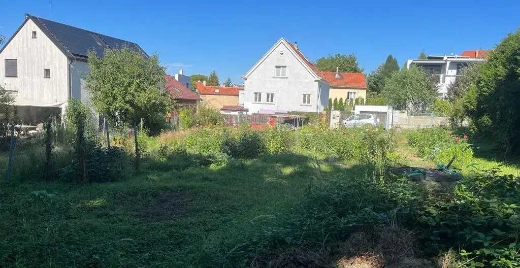 Dlouhodobý pronájem pozemku Praha 4