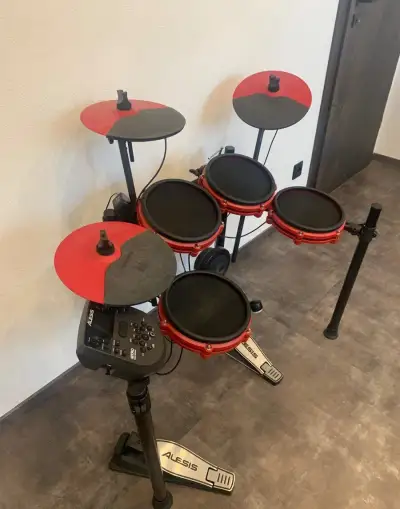 Elektronické bicí Alesis Nitro