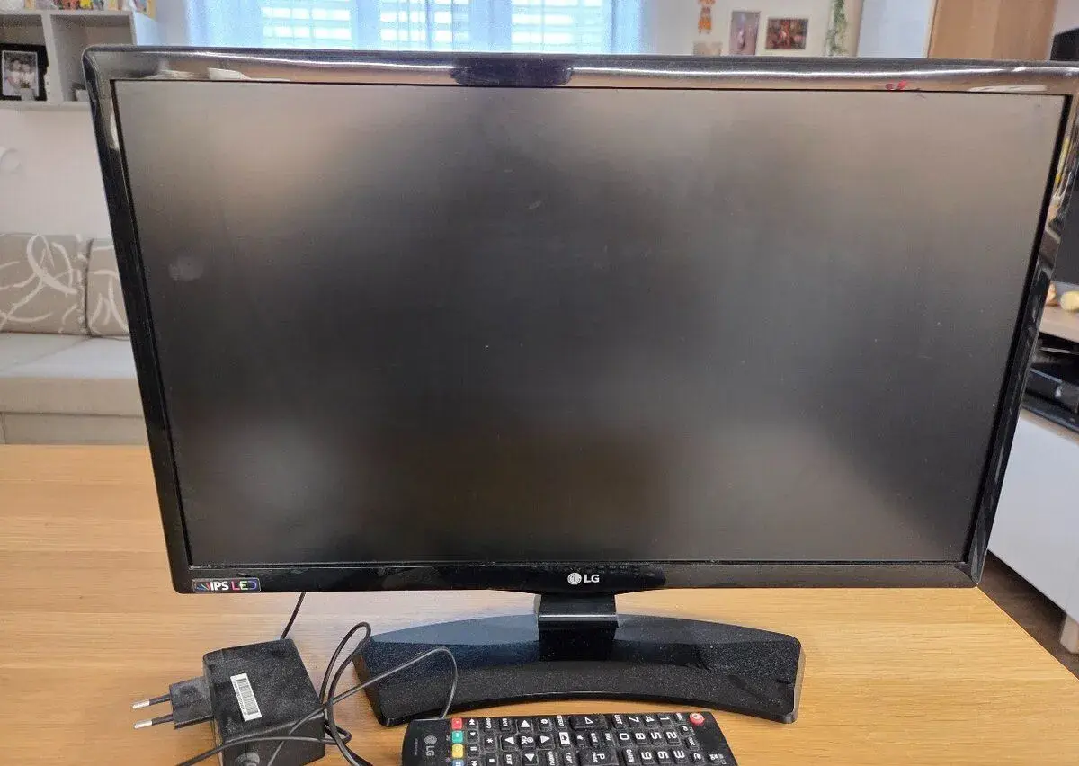 TV LG 22MT49VF-PZ - IPS panel