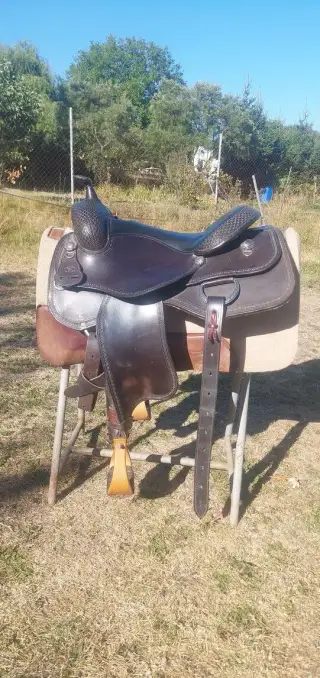 Westernové sedlo