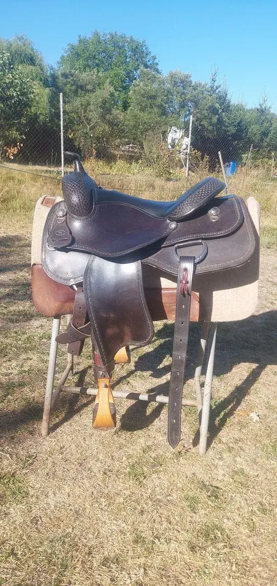 Westernové sedlo