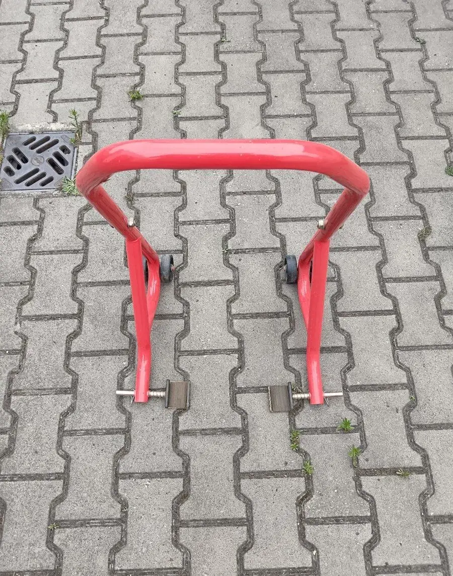 Stojan na moto