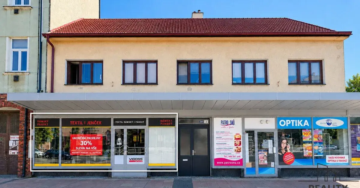 Pronájem komerčních prostor 121m2, Národní třída - Hodonín.