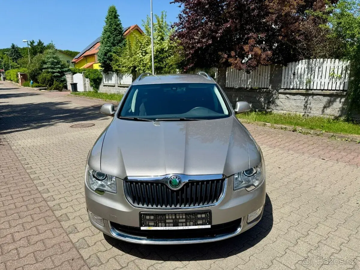 Škoda Superb – 2012