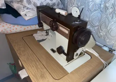 Šicí stroj
