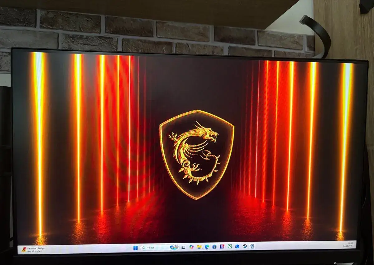 LCD monitor 24” FHD