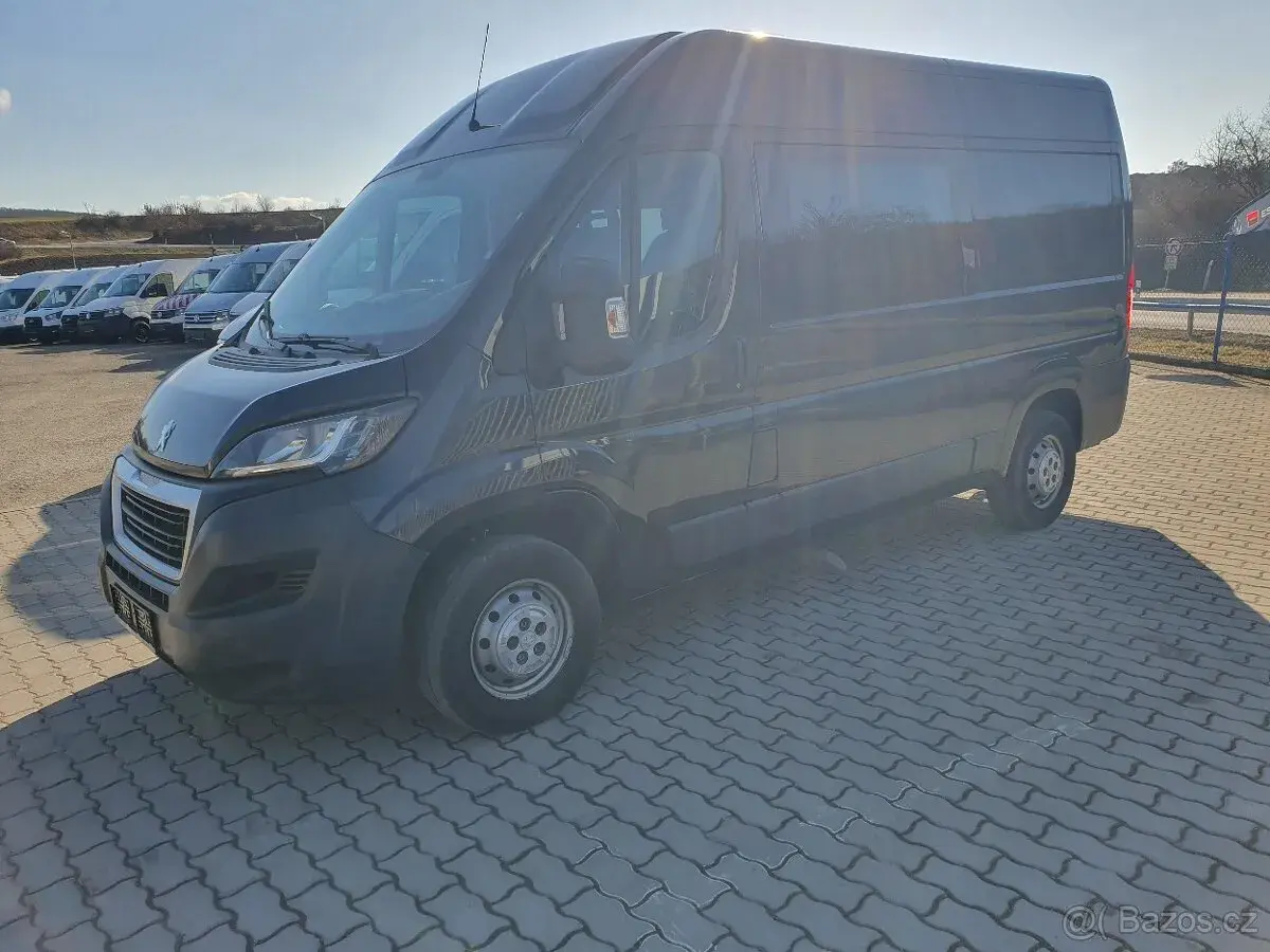 Peugeot Boxer – 2015, 242 000 km
