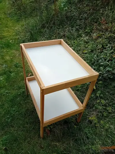 Přebalovací pult Ikea s příslušenstvím