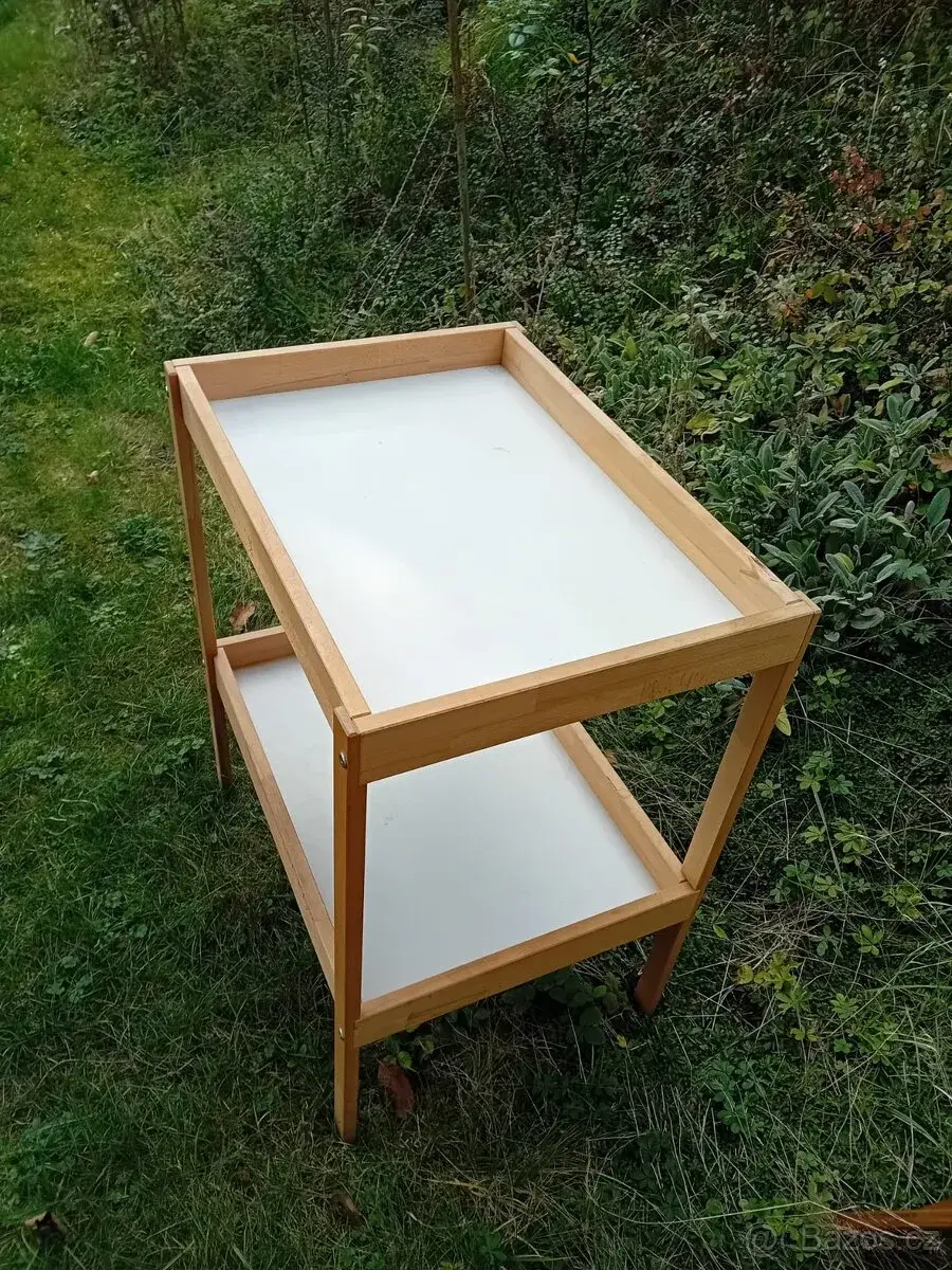 Přebalovací pult Ikea s příslušenstvím