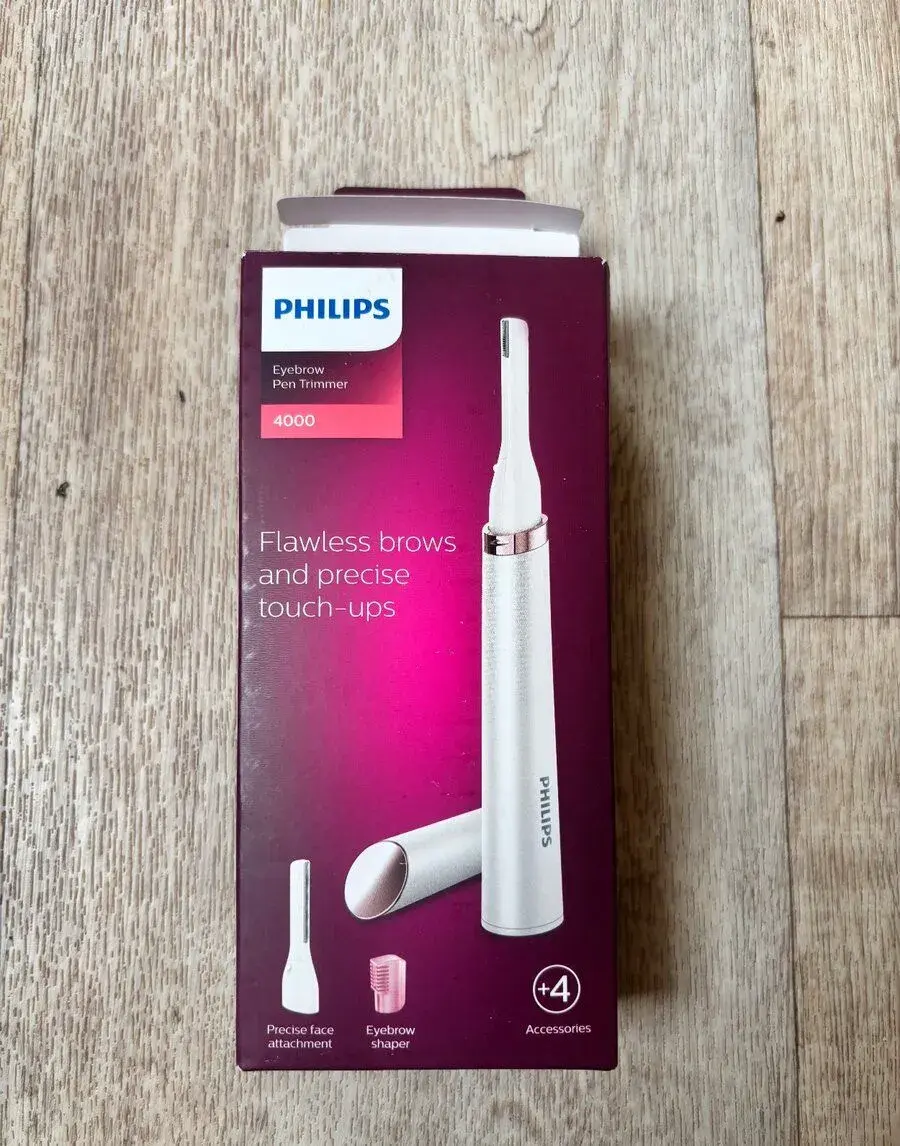 Nový zastrihavac obočí - Phillips