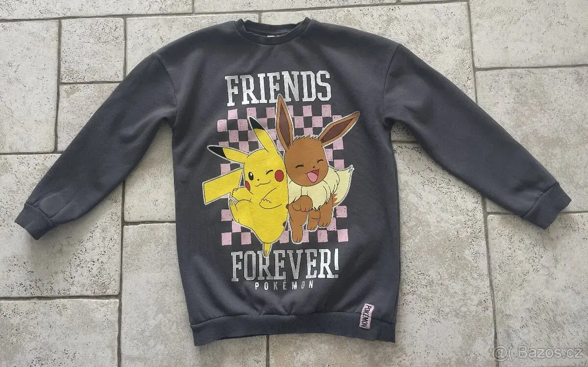 Mikina s Pokémony, vel. 158