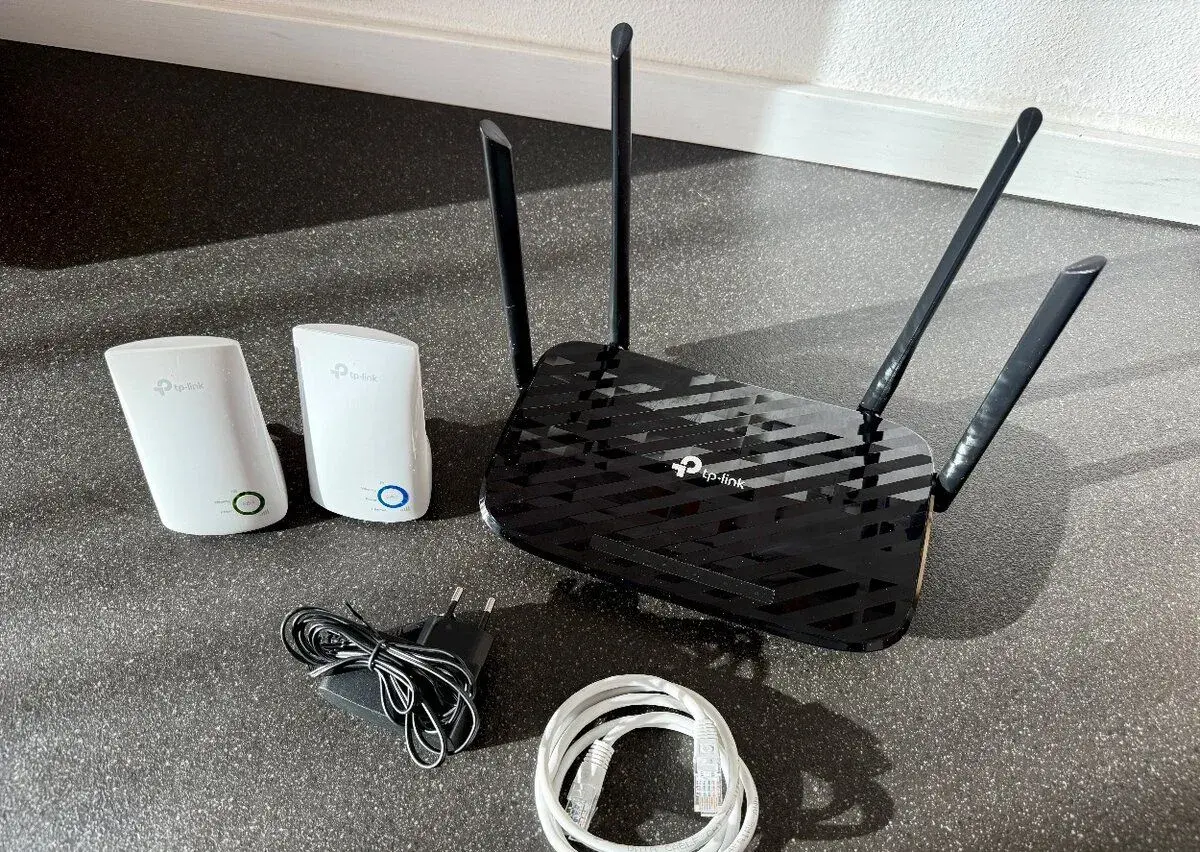 TP-Link Archer C6 + 2× Wi-Fi extender – komplet